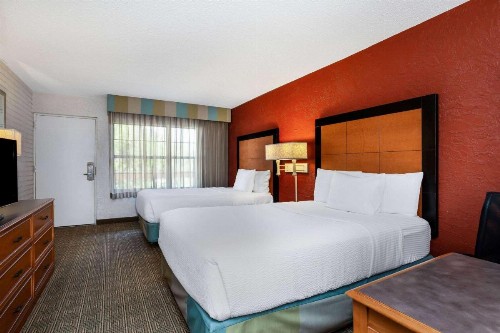La Quinta Inn by Wyndham Tampa Bay Airport - image 32