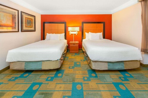 La Quinta by Wyndham USF (Near Busch Gardens) - image 29