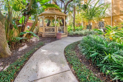 La Quinta by Wyndham USF (Near Busch Gardens) - image 34