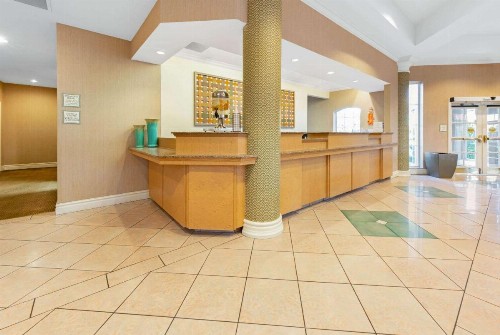 La Quinta by Wyndham USF (Near Busch Gardens) - image 6