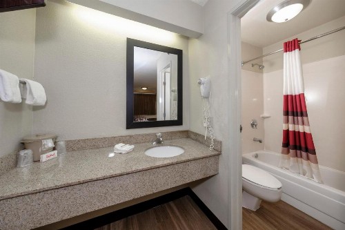 Red Roof Inn Tampa - Brandon - image 29