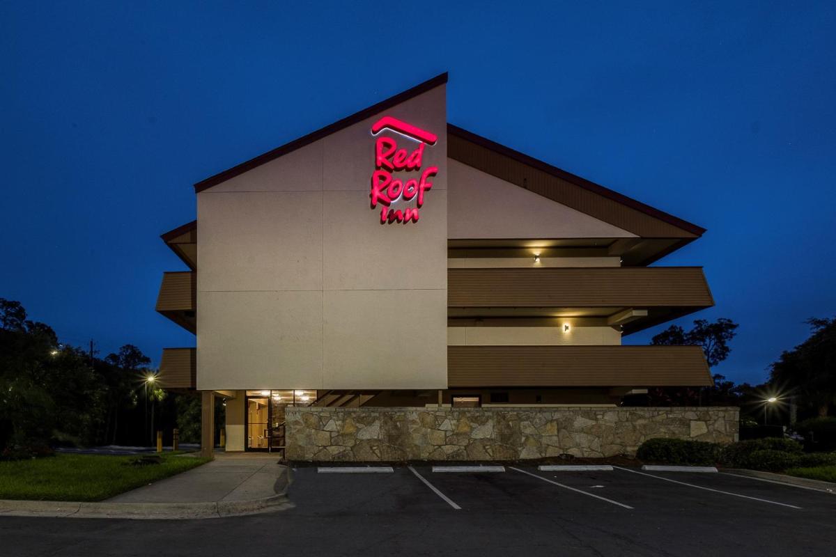 Red Roof Inn Tampa - Brandon - image 3