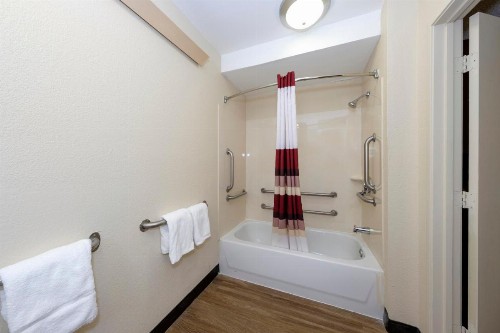 Red Roof Inn Tampa - Brandon - image 31