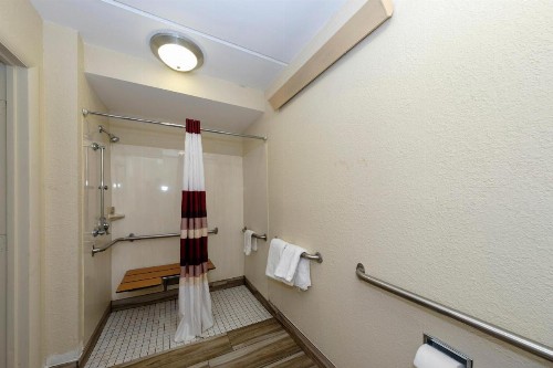 Red Roof Inn Tampa - Brandon - image 32