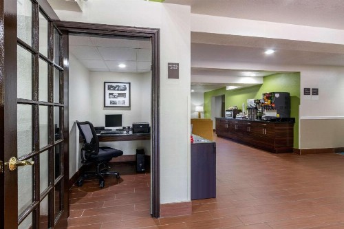 Sleep Inn near Busch Gardens - USF - image 6