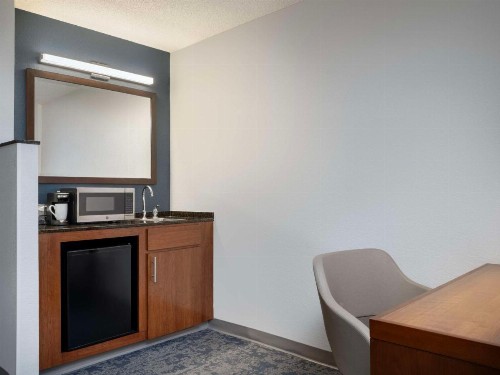 Hyatt Place Tampa Busch Gardens - image 25