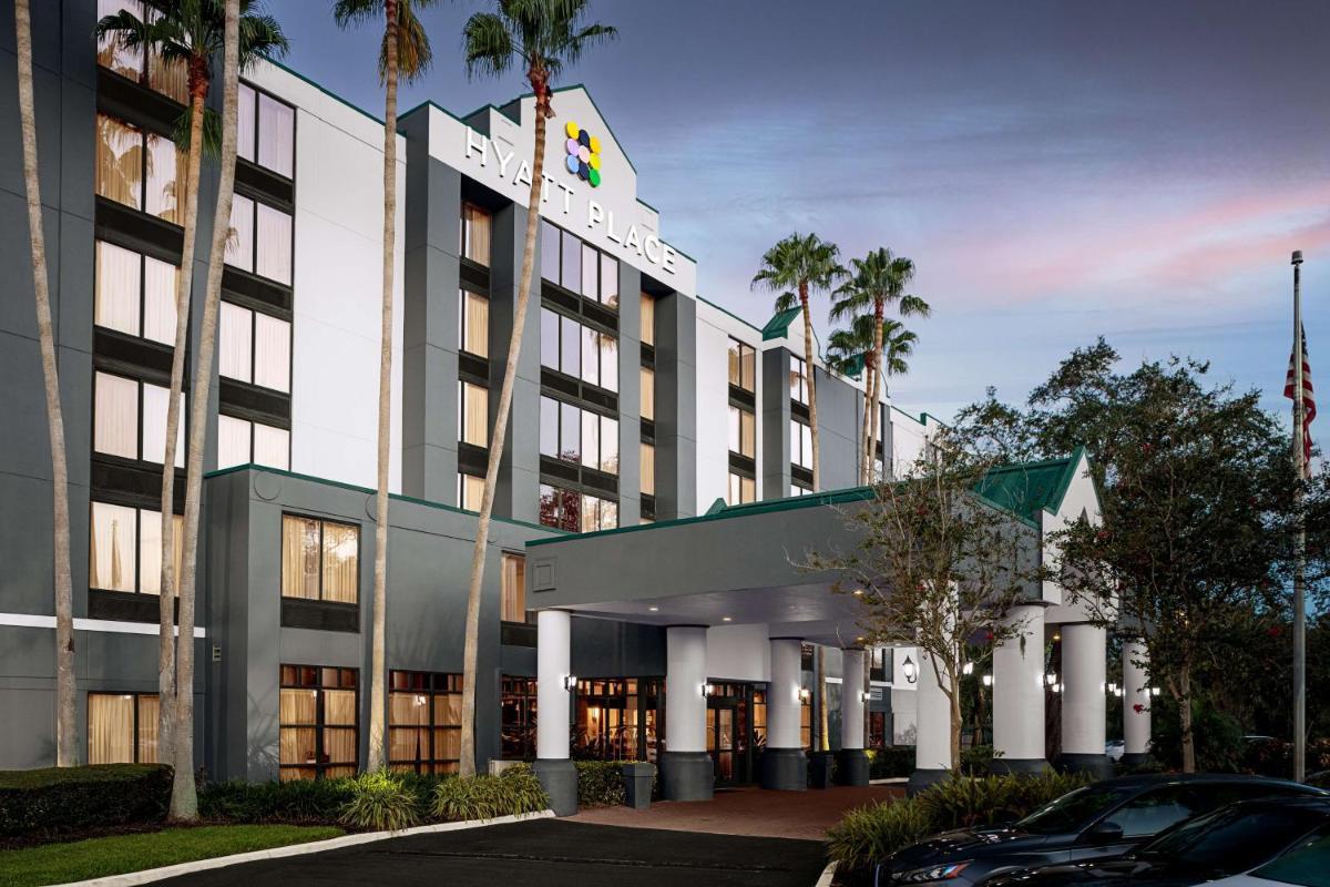 Hyatt Place Tampa Busch Gardens - image 3