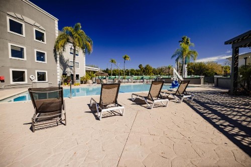 La Quinta Inn by Wyndham Tampa Near Busch Gardens - image 48