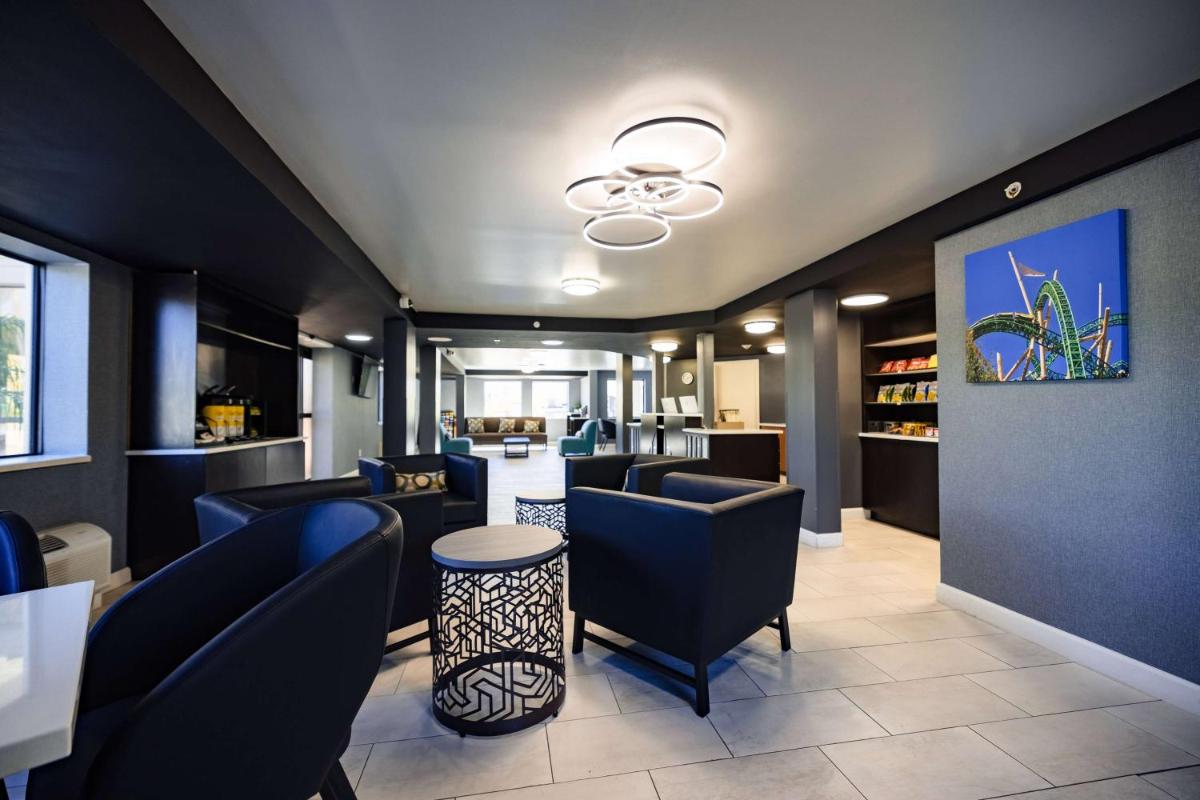 La Quinta Inn by Wyndham Tampa Near Busch Gardens - image 6