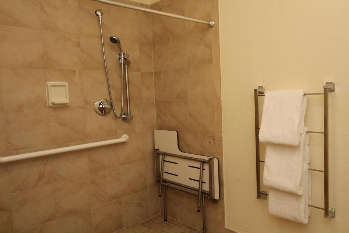 La Quinta by Wyndham Tampa Brandon West - image 2
