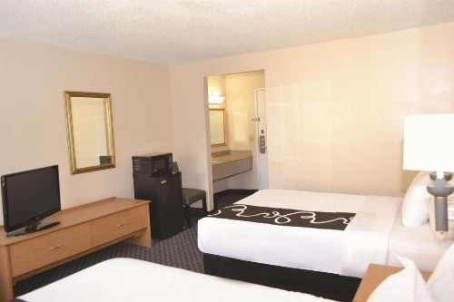 La Quinta by Wyndham Tampa Fairgrounds - Casino - image 11