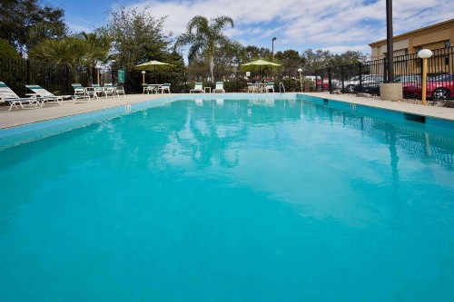 La Quinta by Wyndham Tampa Fairgrounds - Casino - image 15