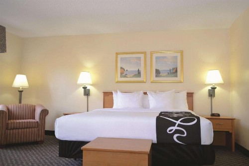 La Quinta by Wyndham Tampa Fairgrounds - Casino - image 26