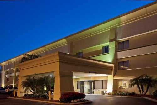La Quinta by Wyndham Tampa Fairgrounds - Casino - image 3