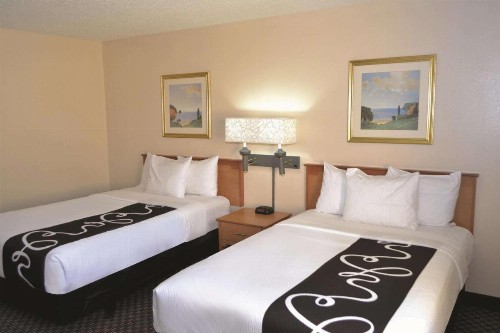 La Quinta by Wyndham Tampa Fairgrounds - Casino - image 30