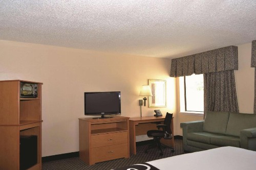La Quinta by Wyndham Tampa Fairgrounds - Casino - image 39