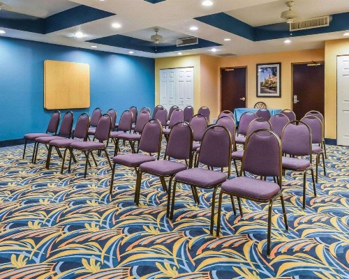 Comfort Suites Tampa/Brandon - image 31
