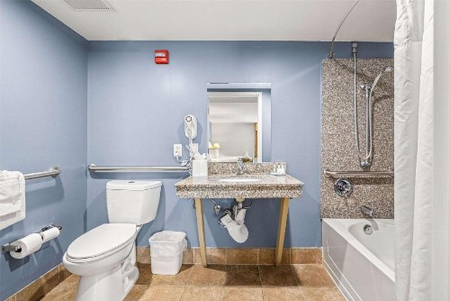 Quality Inn & Suites Near Fairgrounds & Ybor City - image 11