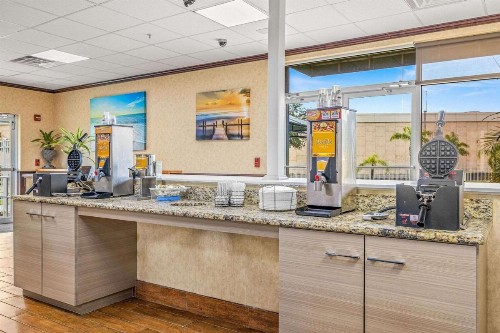 Quality Inn & Suites Near Fairgrounds & Ybor City - image 37