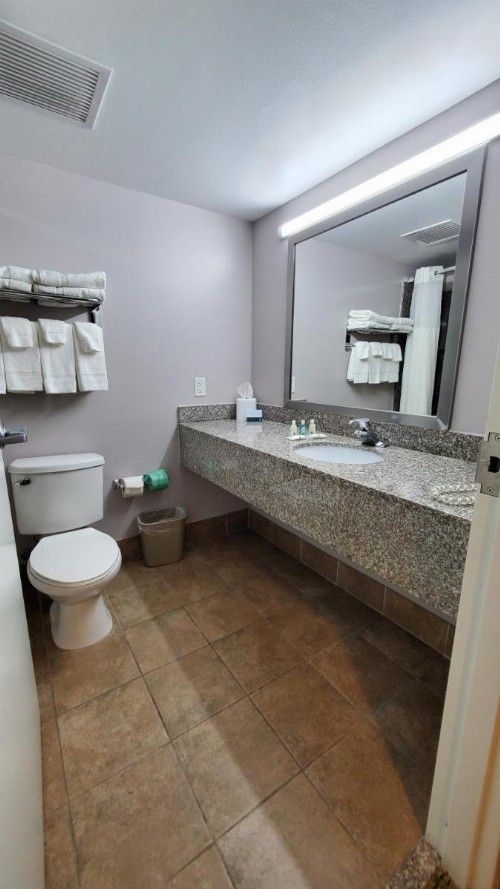 Quality Inn & Suites Near Fairgrounds & Ybor City - image 41