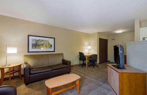 Extended Stay America Suites - Tampa - Airport - Memorial Hwy - image 16