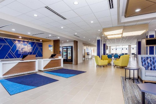 Tampa Airport Inn - image 13