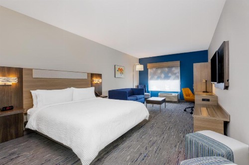 Tampa Airport Inn - image 31