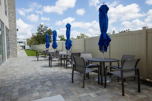 Tampa Airport Inn - image 6