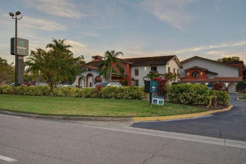 Quality Inn & Suites Tampa - Brandon Near Casino - image 39