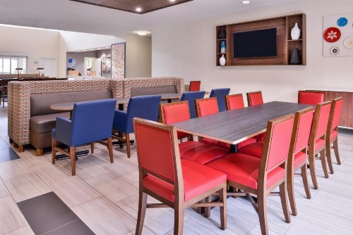 Holiday Inn Express Tampa North Telecom Park an IHG Hotel - image 14