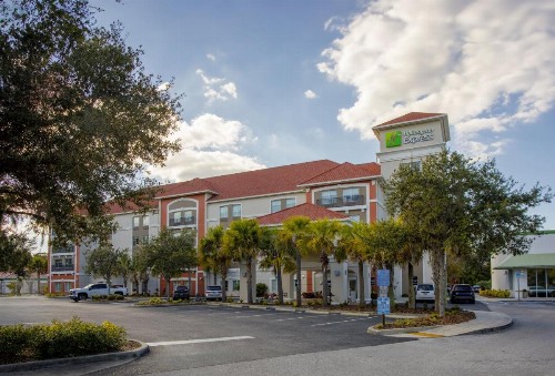 Holiday Inn Express Tampa North Telecom Park an IHG Hotel - image 30