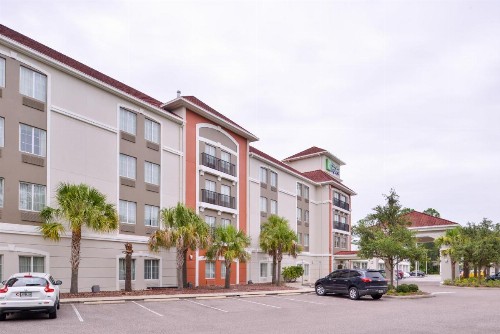 Holiday Inn Express Tampa North Telecom Park an IHG Hotel - image 36