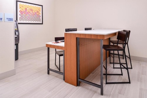 Holiday Inn Express Tampa North Telecom Park an IHG Hotel - image 47