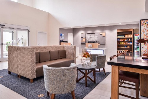Holiday Inn Express Tampa North Telecom Park an IHG Hotel - image 9