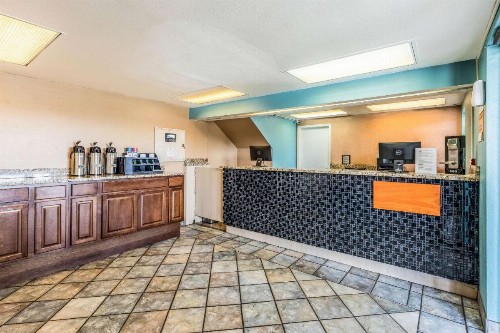 Rodeway Inn Tampa Fairgrounds-Casino - image 7