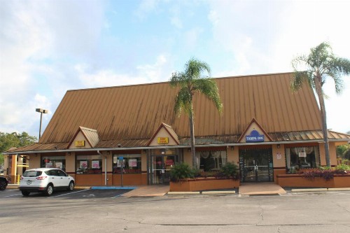 Tampa Inn Near Busch Gardens - image 17