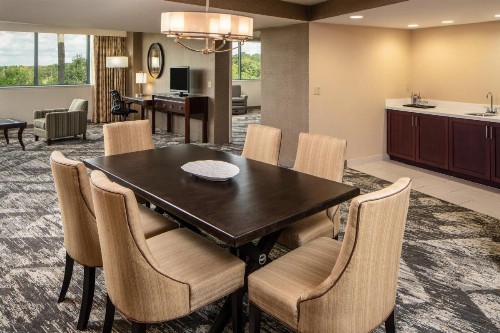 Sheraton Tampa Brandon Hotel - image 22