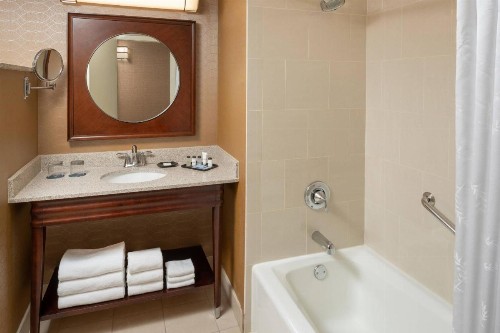 Sheraton Tampa Brandon Hotel - image 9