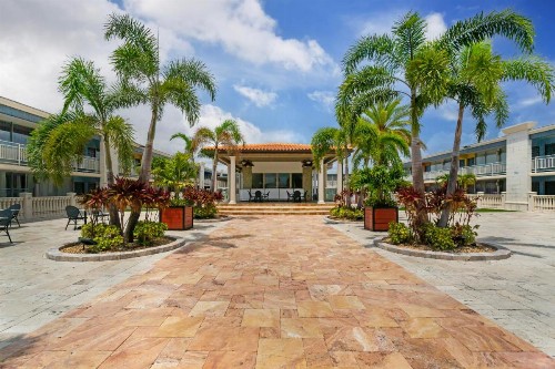 Clarion Inn and Conference Center Tampa-Brandon - image 38