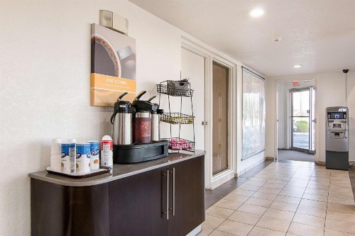 Motel 6-Tampa FL - Fairgrounds - image 19
