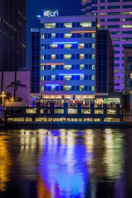 Aloft - Tampa Downtown - image 10