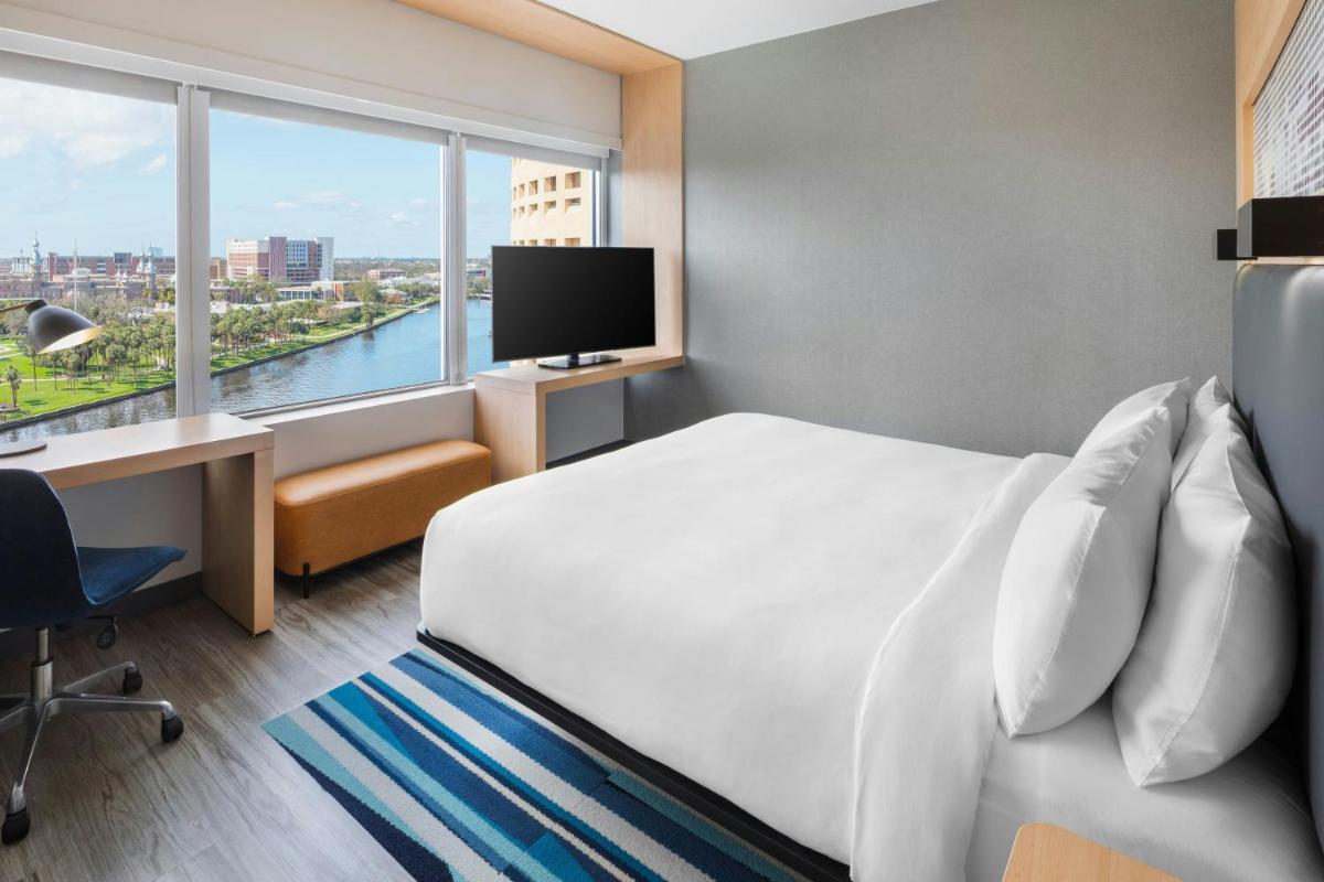 Aloft - Tampa Downtown - image 5