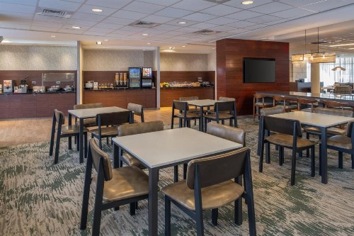 Fairfield Inn & Suites by Marriott Tampa Westshore/Airport - image 13