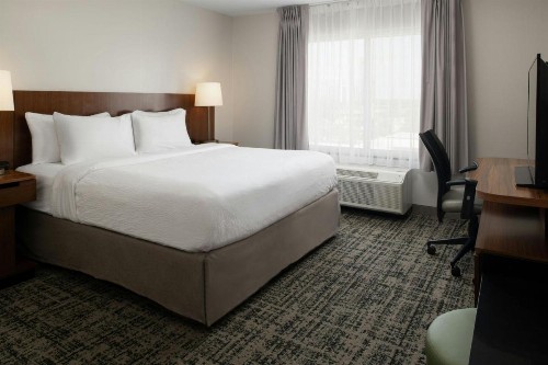 Fairfield Inn & Suites by Marriott Tampa Westshore/Airport - image 21