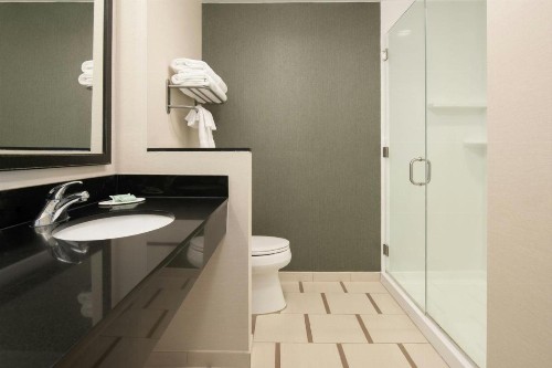 Fairfield Inn & Suites by Marriott Tampa Westshore/Airport - image 42