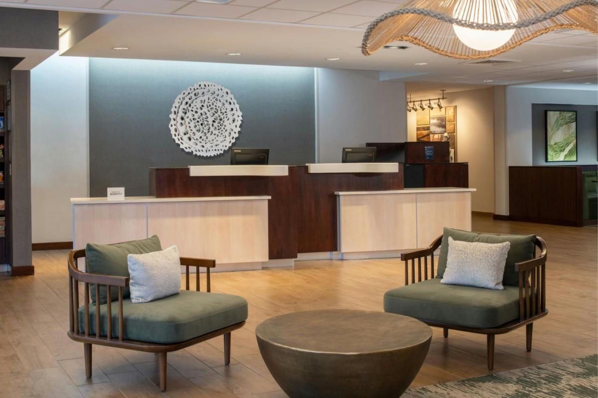 Fairfield Inn & Suites by Marriott Tampa Westshore/Airport - image 7