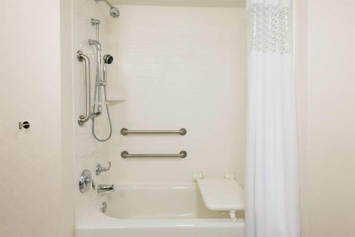 Hampton Inn & Suites Tampa Airport Avion Park Westshore - image 15