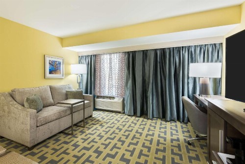 Hampton Inn & Suites Tampa Airport Avion Park Westshore - image 26