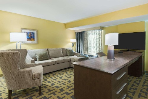 Hampton Inn & Suites Tampa Airport Avion Park Westshore - image 33