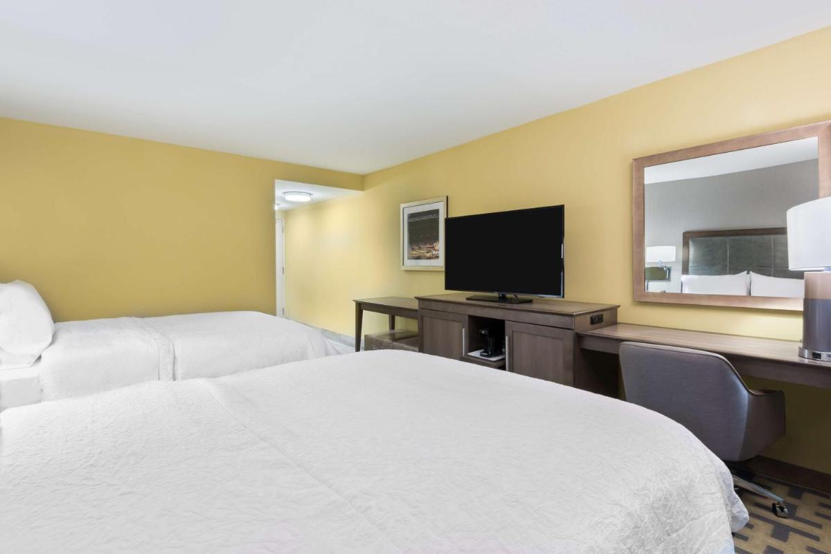 Hampton Inn & Suites Tampa Airport Avion Park Westshore - image 7